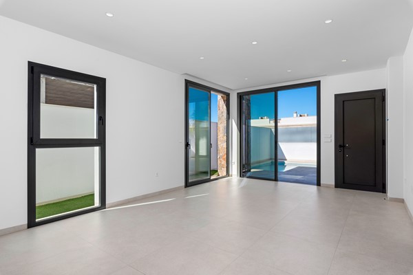 Medium property photo - Avenida la Venta 132, 03190 Pilar de la Horadada